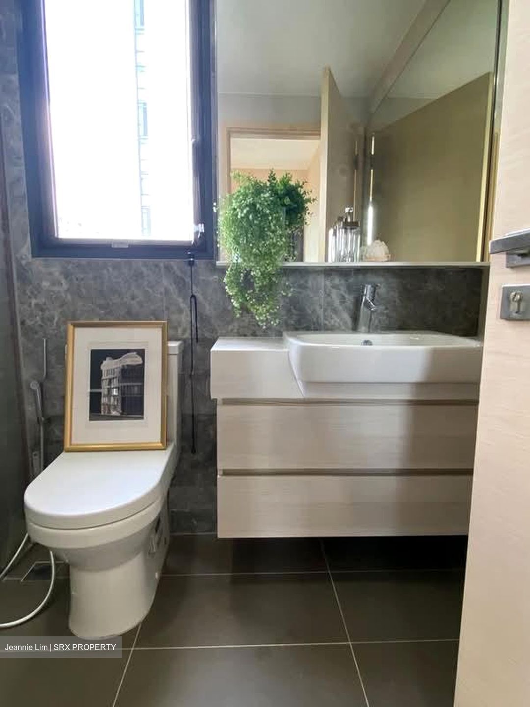 The Luxurie (D19), Condominium #558680981